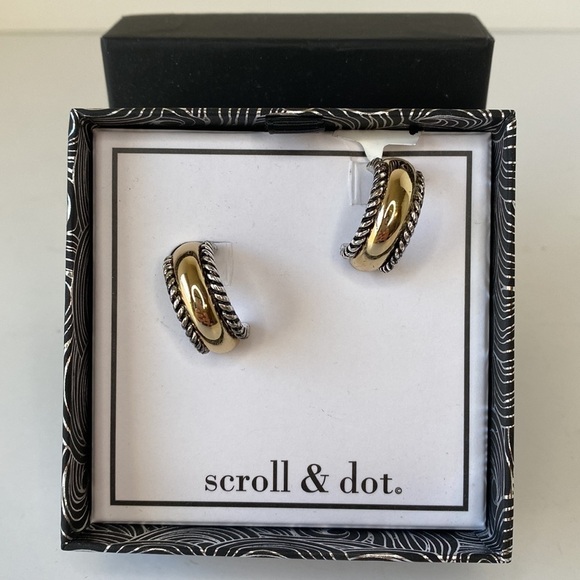Scroll & Dot Earrings - Picture 2 of 10